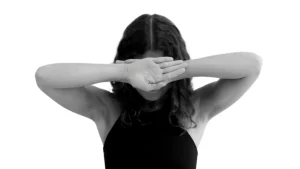 Az ászanagyakorlás művészete 2 feladni vagy megengedni